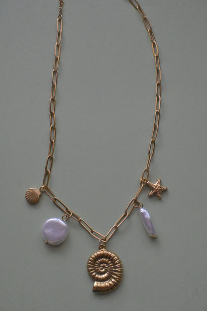 Mar y Sol Charm Necklace | Costal Beaded Necklace with Gold Charms